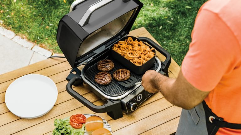 7 Best Camping Grills With Griddle in 2025: Top Choices for Outdoor Cooking